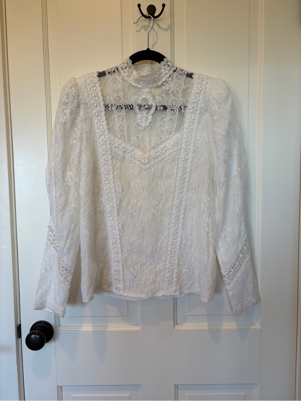 Vintage Scott McClintock White Lace Long-Sleeve Blouse